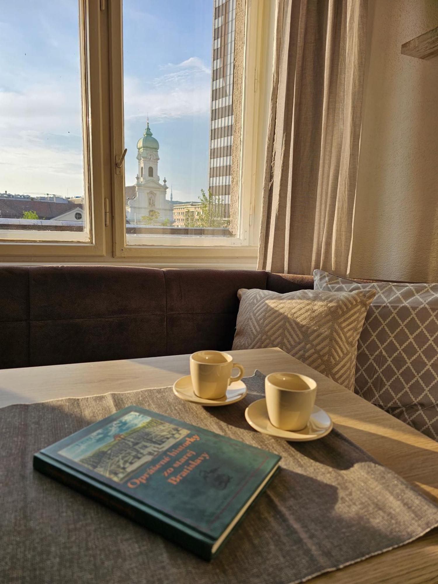 Stone Square Apartment Bratislava Ngoại thất bức ảnh